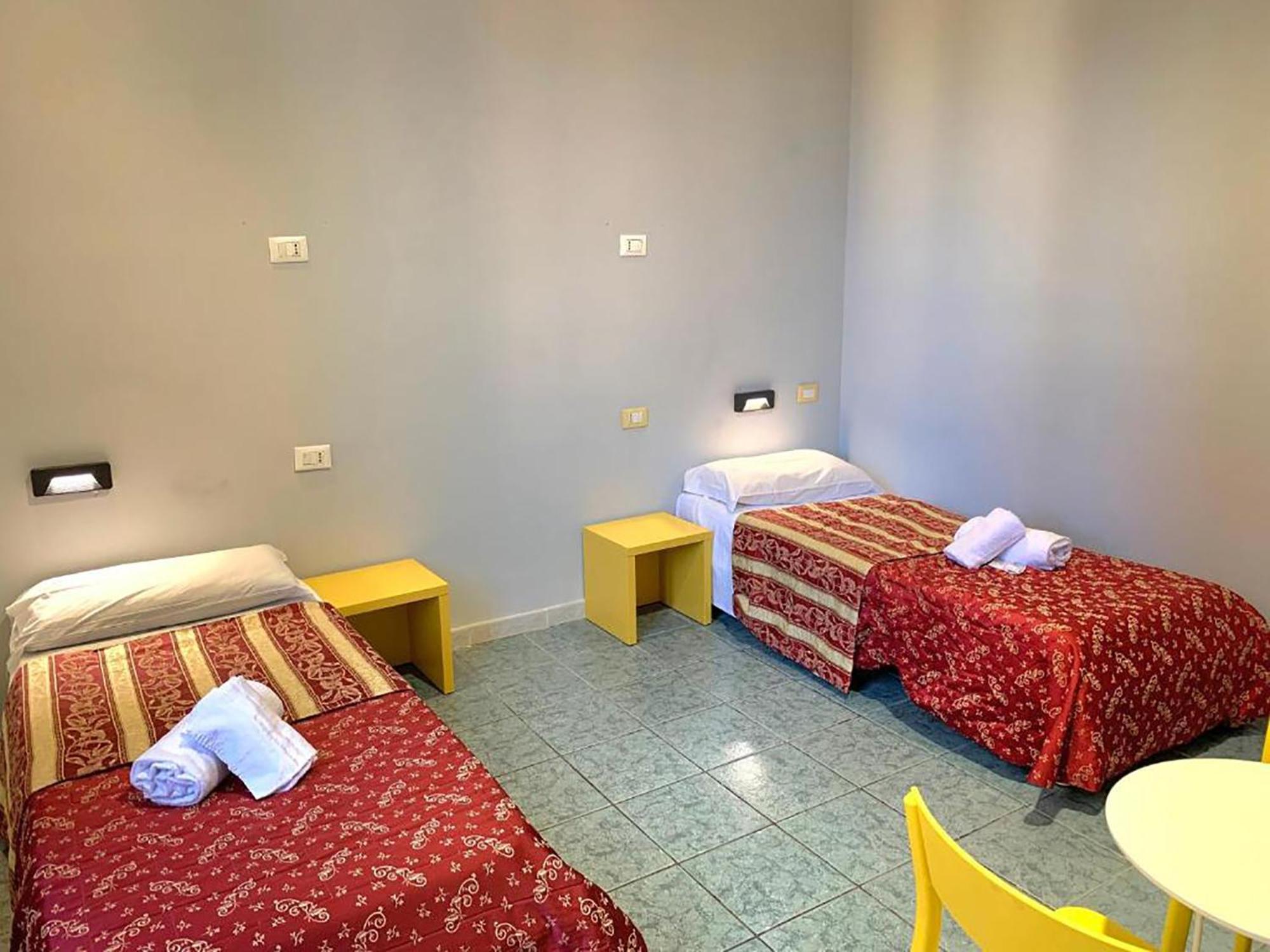 Auberge de jeunesse Legends à Rome Extérieur photo