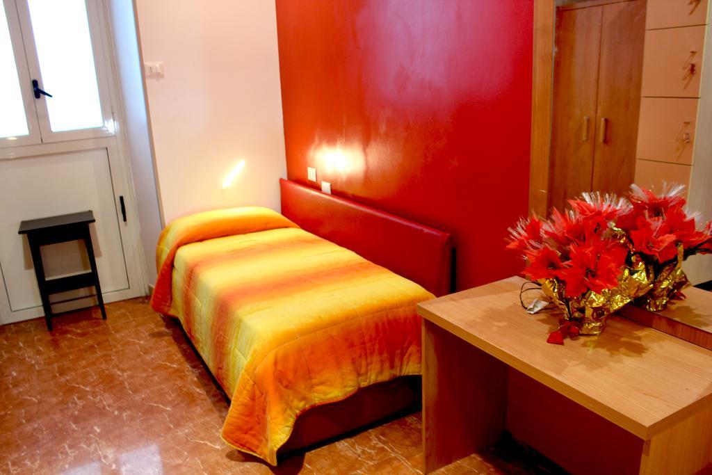 Auberge de jeunesse Legends à Rome Extérieur photo