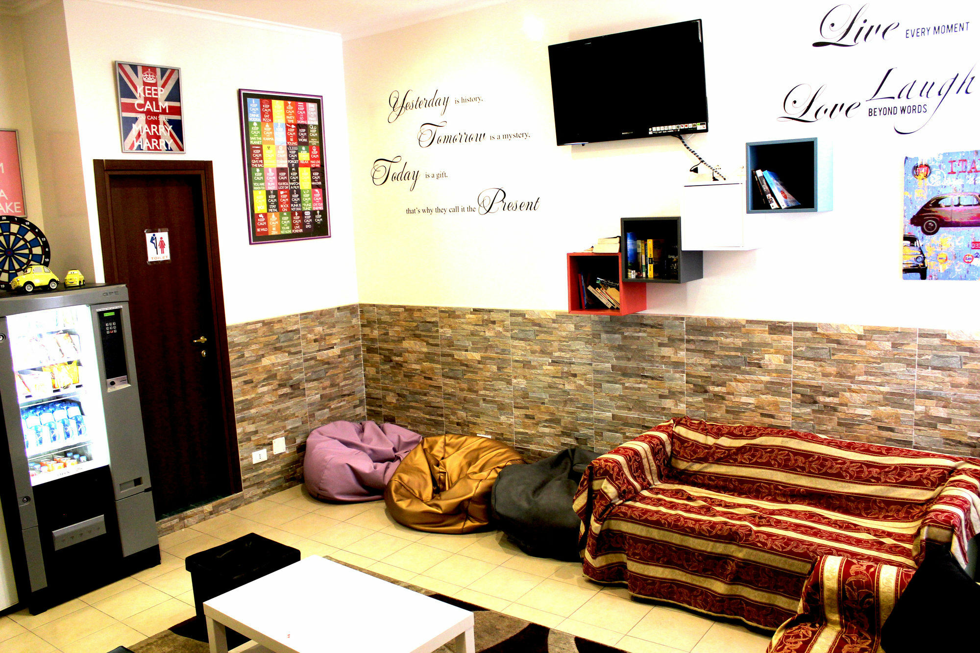Auberge de jeunesse Legends à Rome Extérieur photo